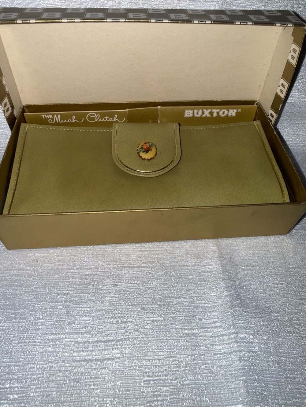 Vintage Buxton The Much Clutch Olive Green Leather Kiss Lock Wallet in Original